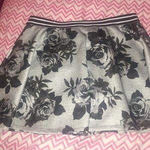 Cut skirt never worn